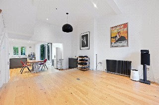 Frithville Gardens, London, W12