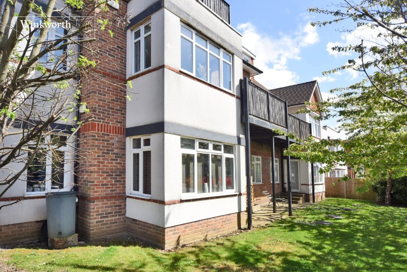 Colborne Way, Worcester Park, KT4