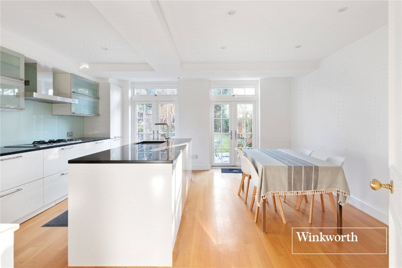 Charnwood Place, Whetstone, London, N20