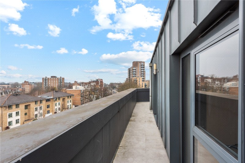 Green Lanes Walk, London, N4