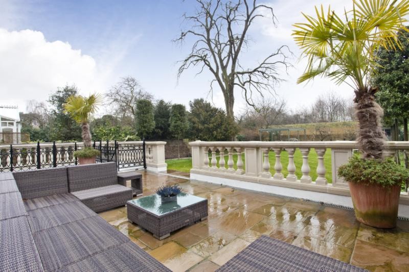 Castelnau, Barnes, London, SW13