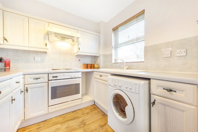 Monmouth Close, London, W4