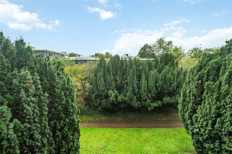 Flowersmead, Upper Tooting Park, London, SW17