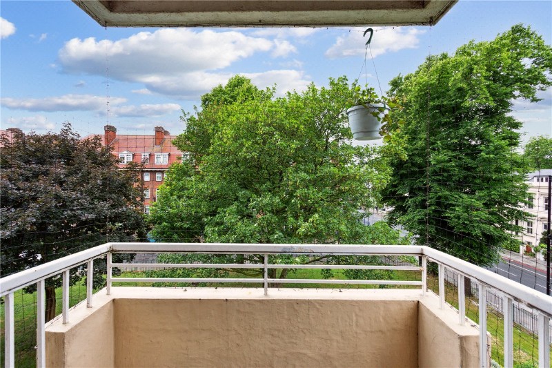 Kenninghall Road, London, E5