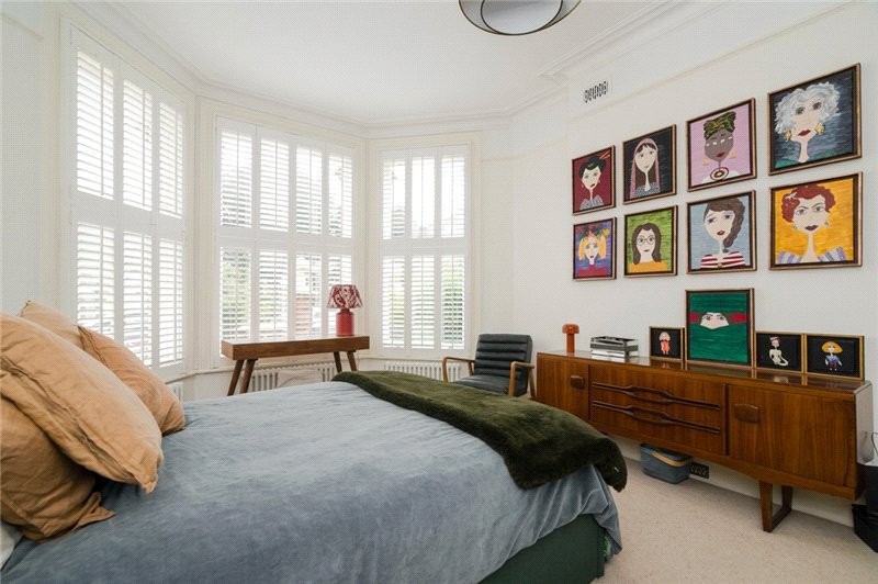 Hillersdon Avenue, Barnes, London, SW13