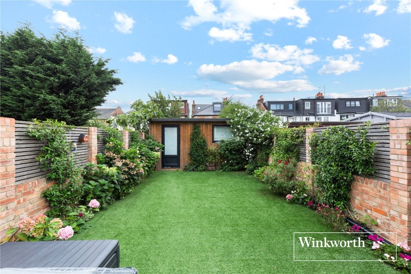 Bow Lane, Finchley, London, N12
