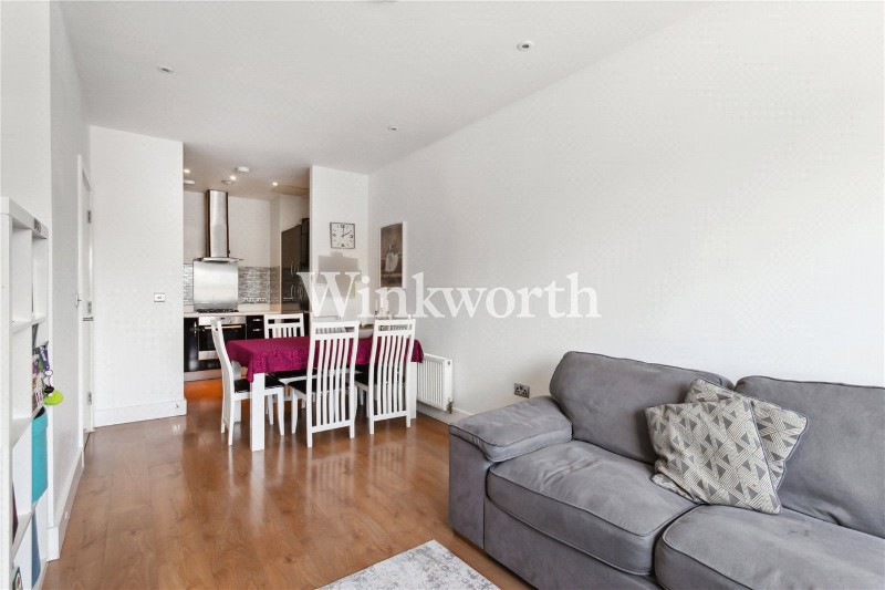 High Road, London, N17