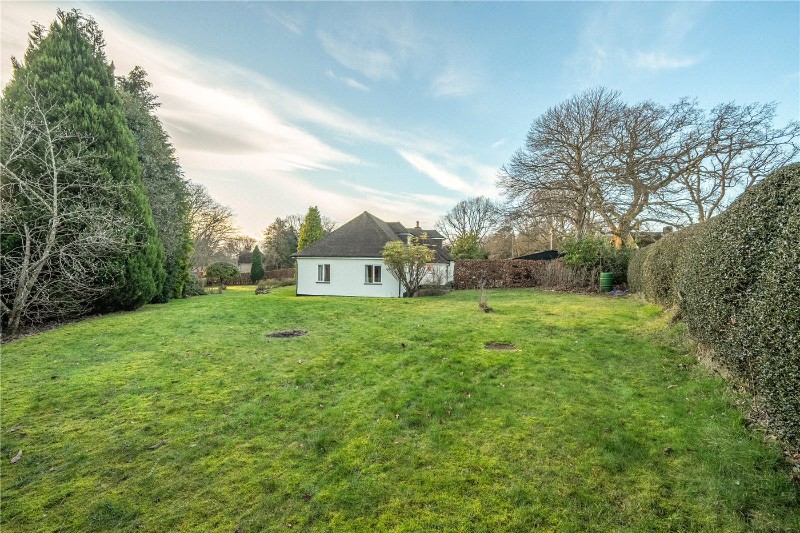 Old Kiln Close, Churt, Farnham, Surrey, GU10