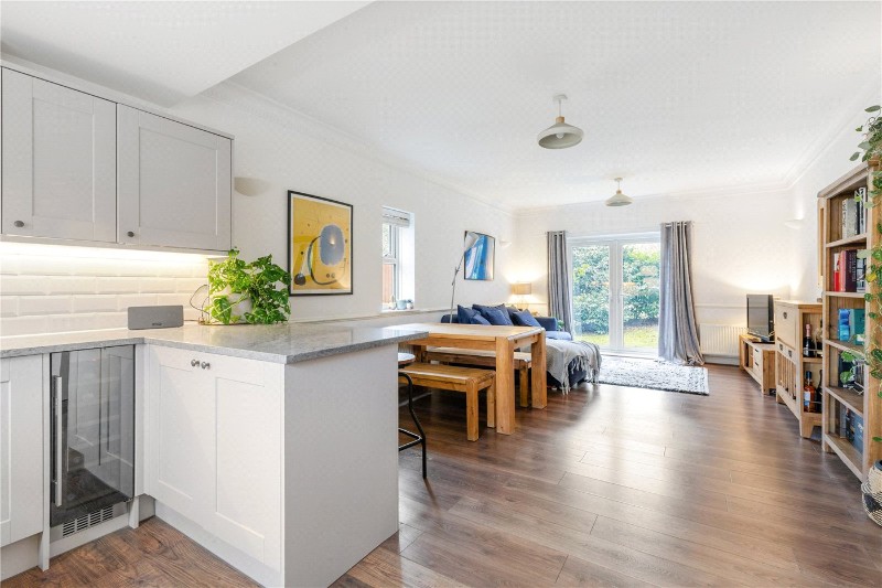 Lisle Close, London, SW17