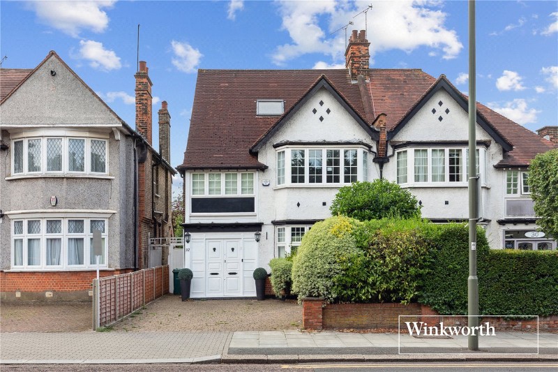 East End Road, Finchley, London, N3