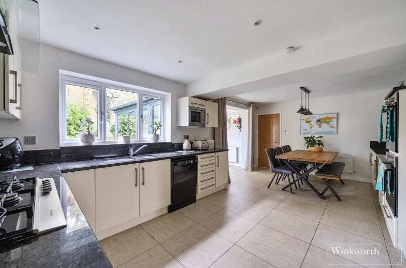 Weston Grove, Bagshot, Surrey, GU19