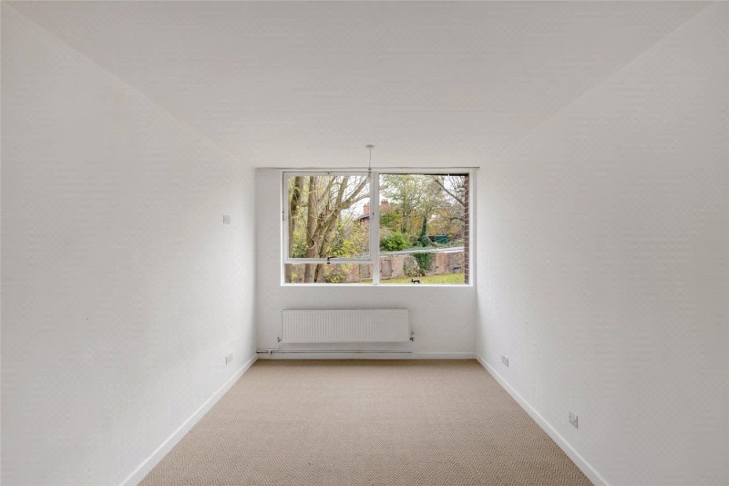 Auckland Road, London, SE19