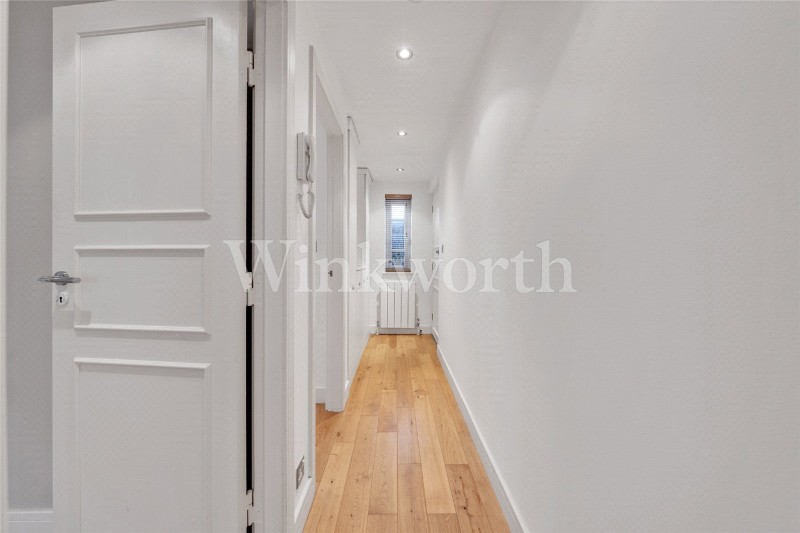 Hamlet Square, London, NW2