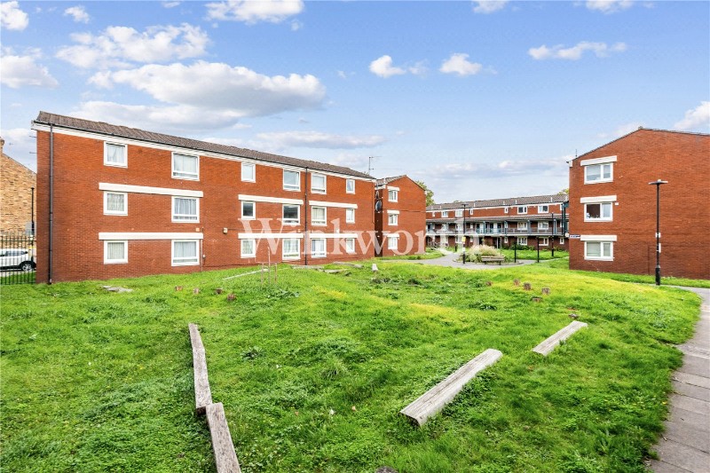 Victoria Crescent, London, N15