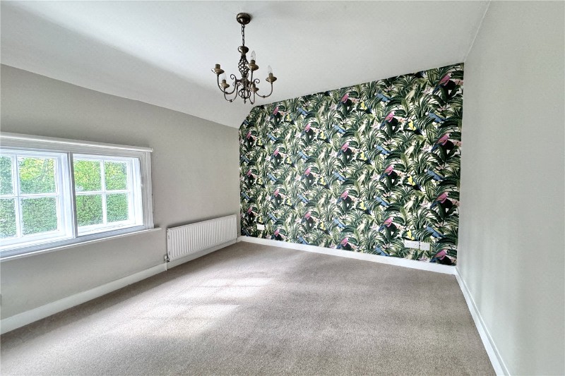 Wycombe End, Beaconsfield, HP9