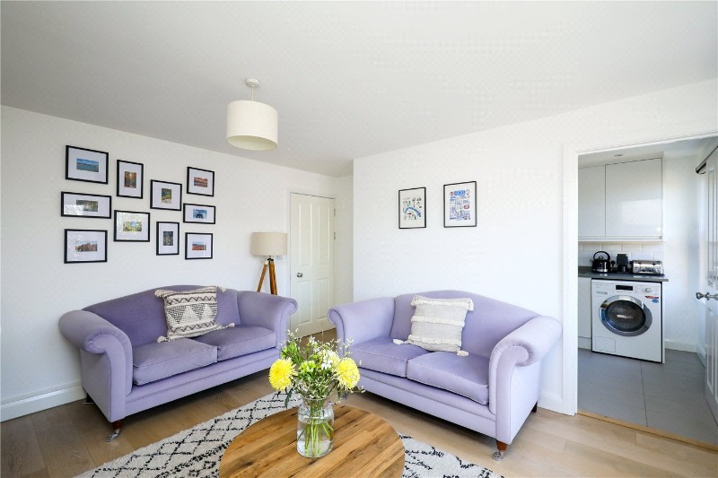 Grange Park, London, W5
