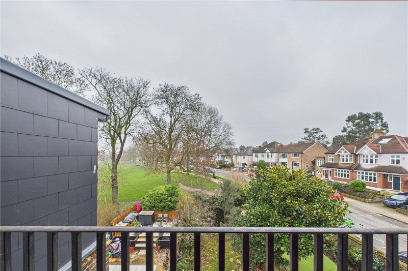 Herne Hill Road, London, SE24