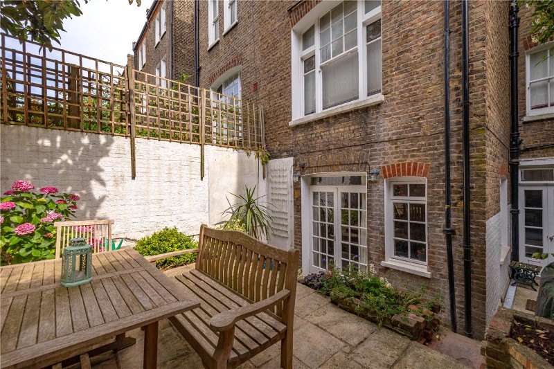 Comeragh Road, London, W14