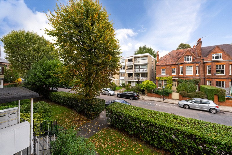 Lambolle Road, London, NW3