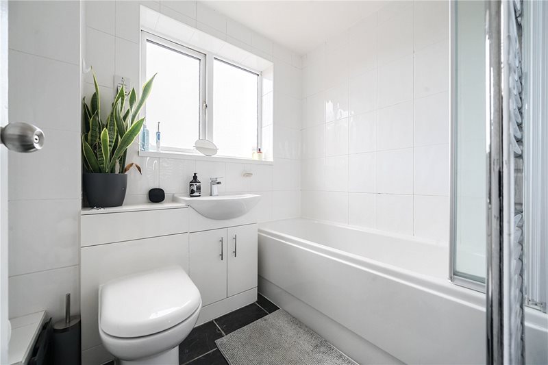 Spurcroft Road, Thatcham, Berkshire, RG19
