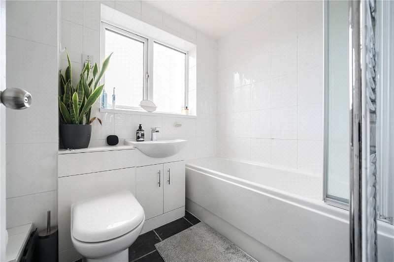 Spurcroft Road, Thatcham, Berkshire, RG19