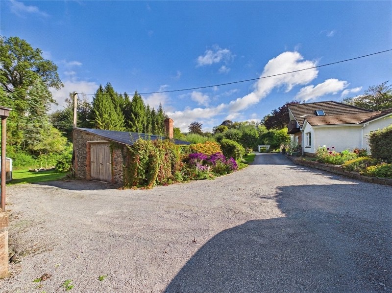 Lower Washfield, Tiverton, Devon, EX16