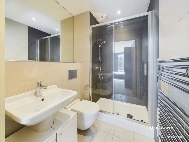 Alpine Road, Queensbury, London, NW9