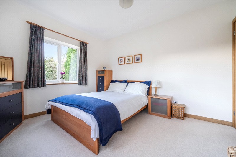 Old Kiln Close, Churt, Farnham, Surrey, GU10