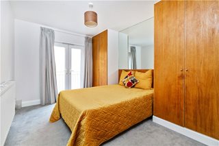Kennington Lane, London, SE11