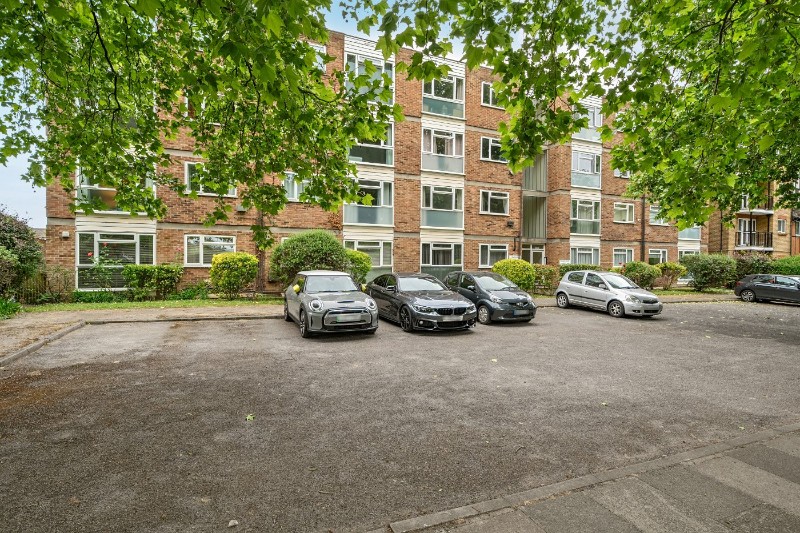 Brackley Road, Beckenham, BR3