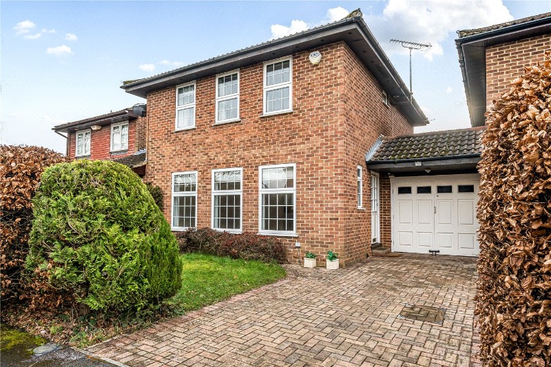 Glorney Mead, Farnham, Surrey, GU9