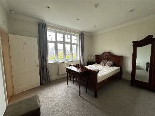 Firgrove Hill, Farnham, GU9