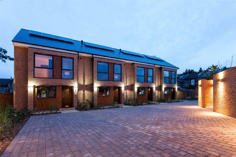 Belz Drive, London, N15