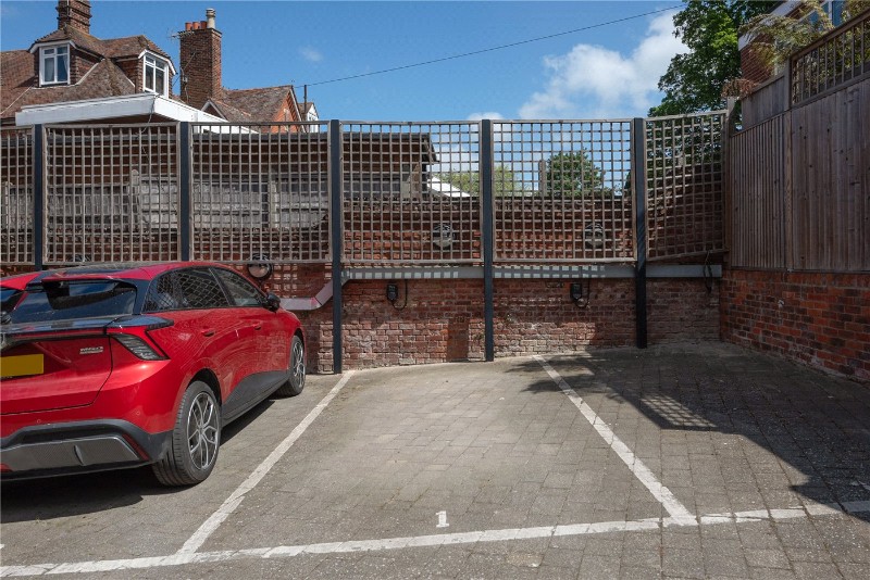 Old Ruttington Lane, Canterbury, Kent, CT1