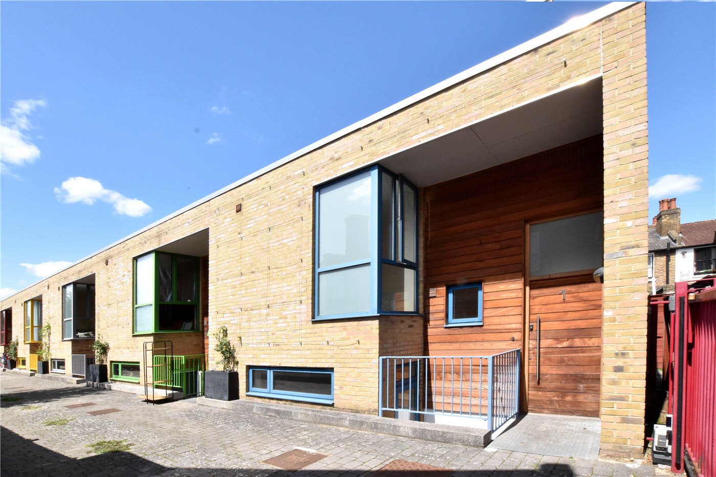 Hedgley Mews, Lee, London, SE12