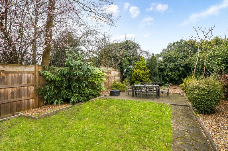 Lynton Road, London, W3