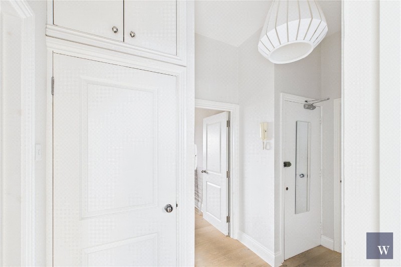 Telford Avenue, London, SW2