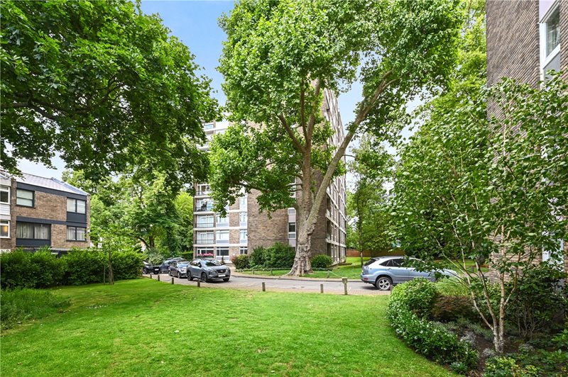Park Close, Ilchester Place, London, W14