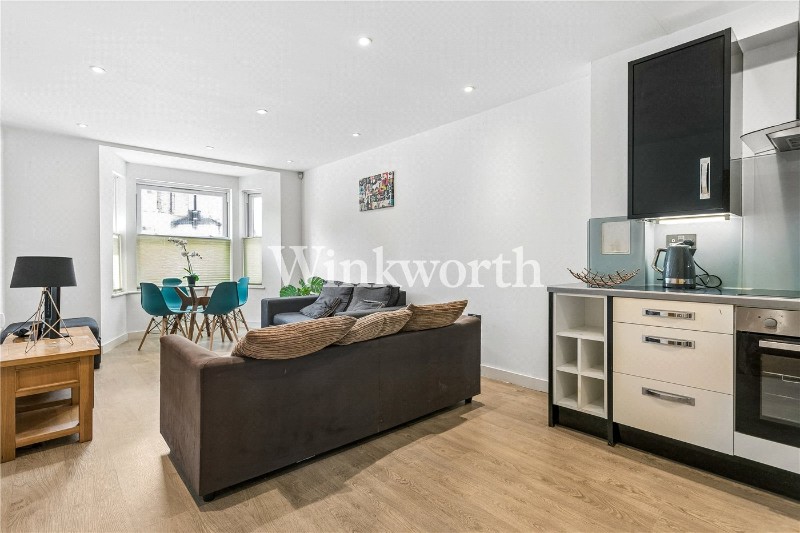 Avenue Road, London, N15