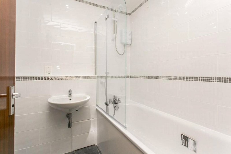 Ockley Road, London, SW16