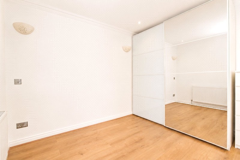 Medebourne Close, London, SE3