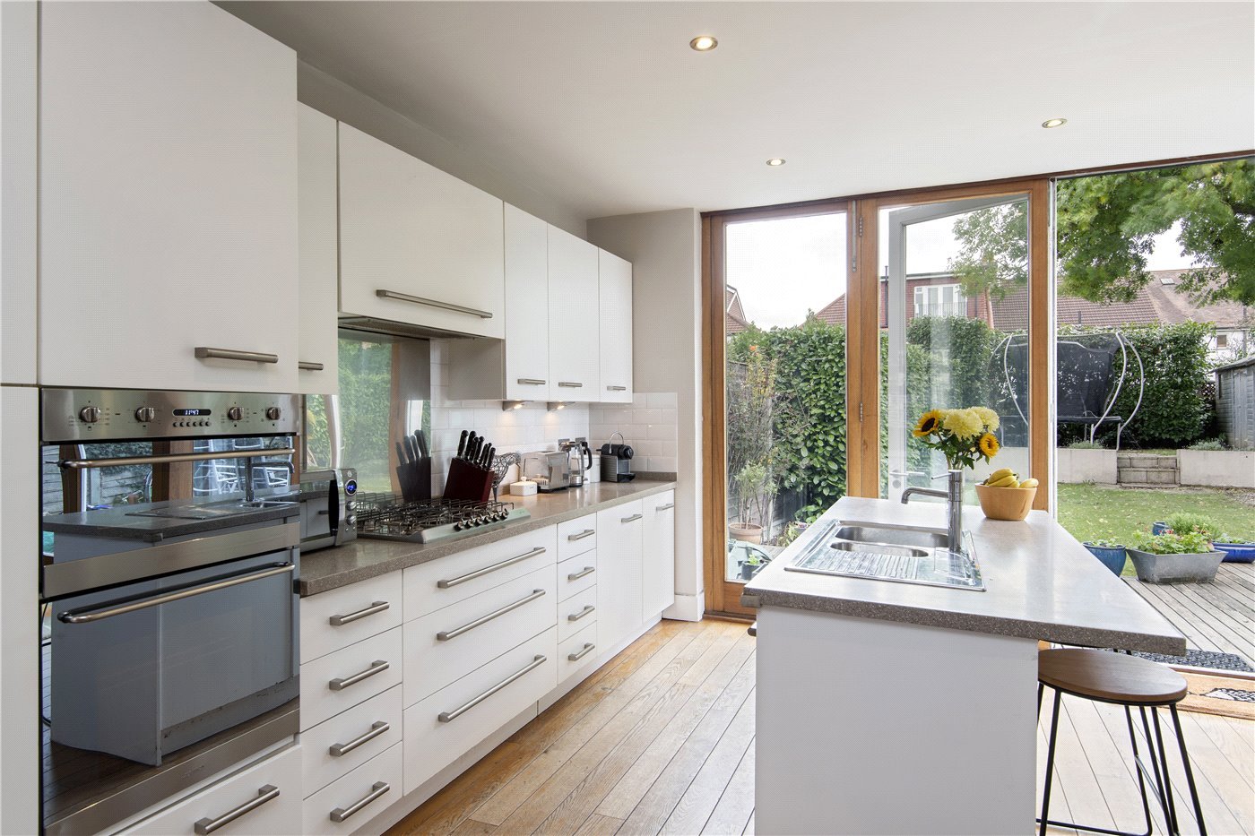 Kitchen/Dining