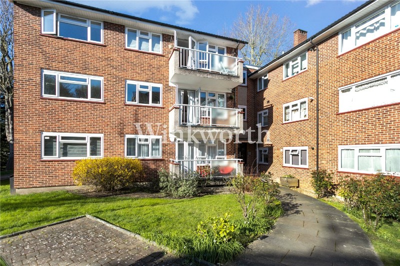 Springbank, London, N21