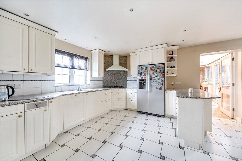 Haslemere Gardens, Finchley, London, N3