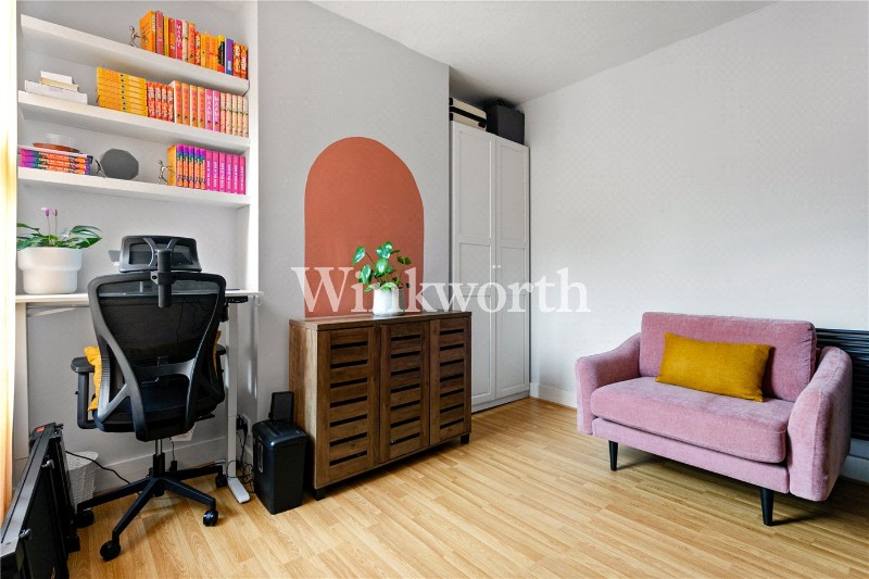 Meadowcroft Road, London, N13