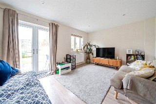 Towns End Gardens, Farnham, Surrey, GU9