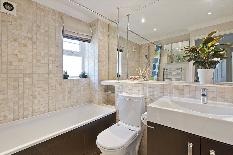 Saint Andrews Gardens, Cobham, Surrey, KT11