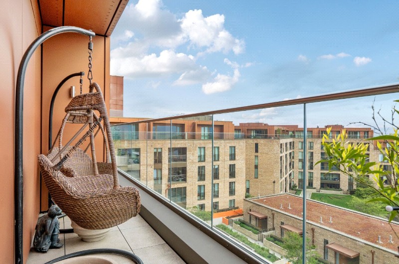 Inglis Way, Mill Hill East, London, NW7