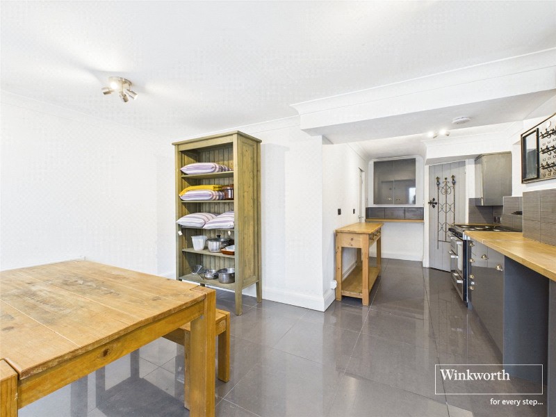 Fairford Road, Tilehurst, Reading, Berkshire, RG31