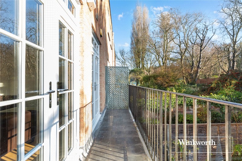 Charnwood Place, Whetstone, London, N20